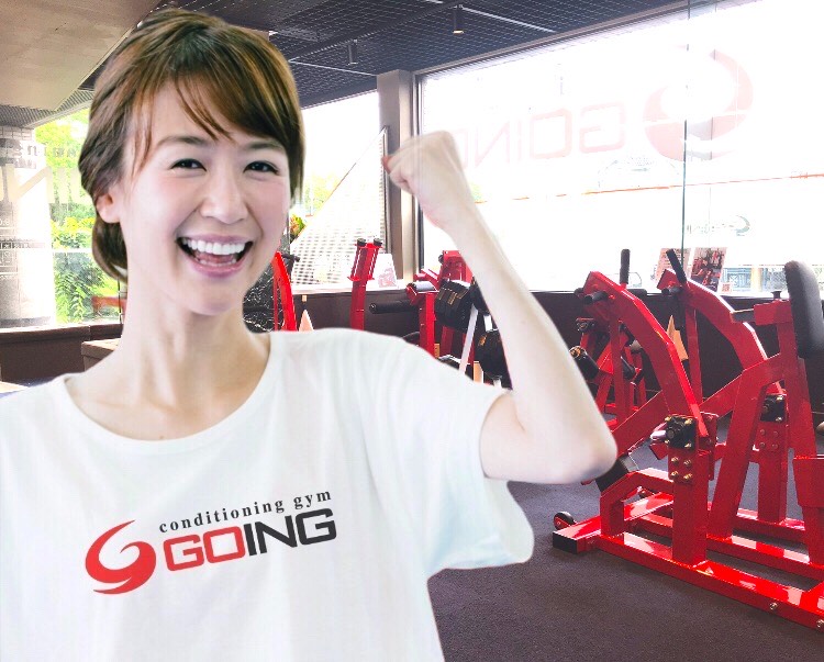 笑顔の女性